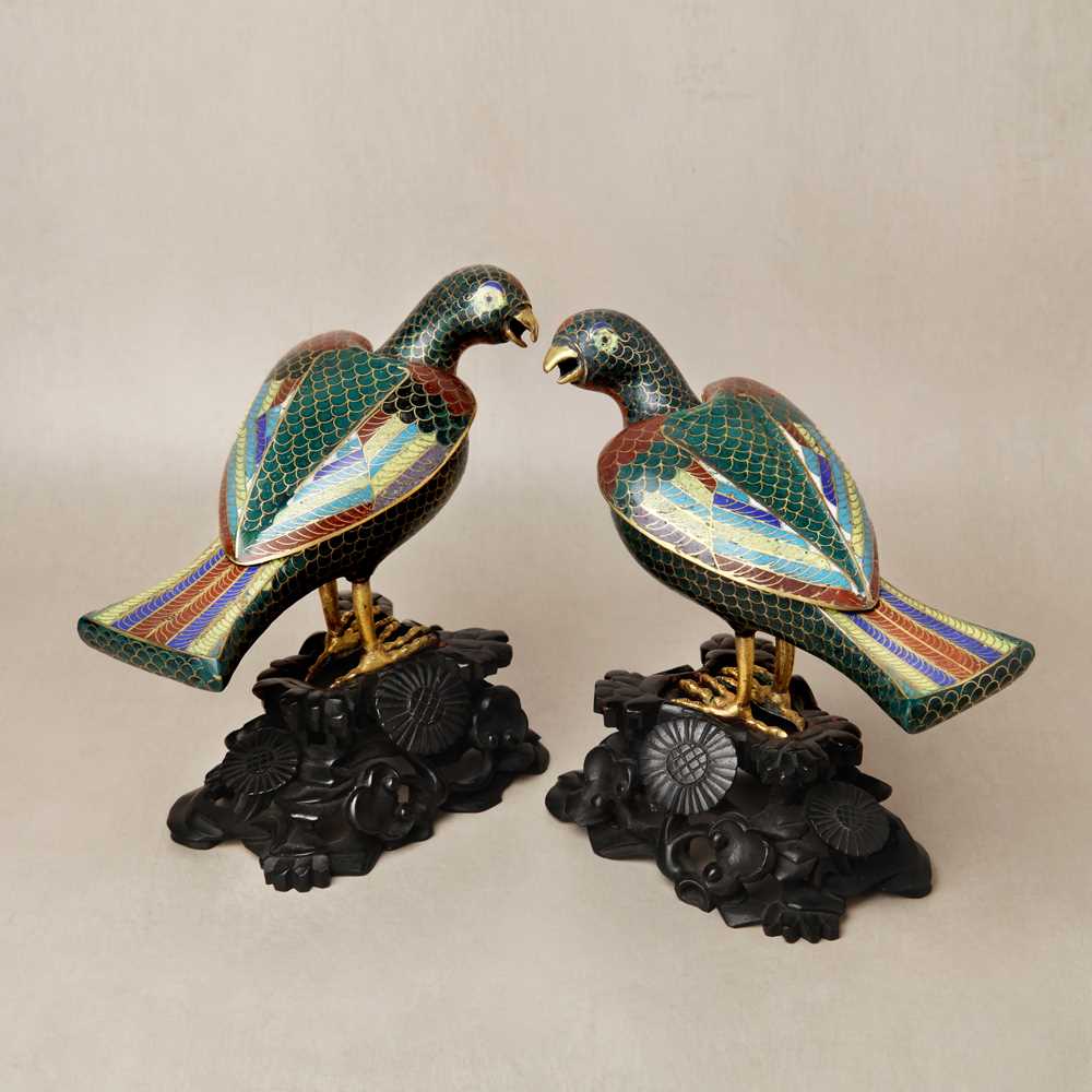 76 - A pair of Chinese cloisonné enamel bird-form censers, Qing dynasty, Jiaqing period, 18th century