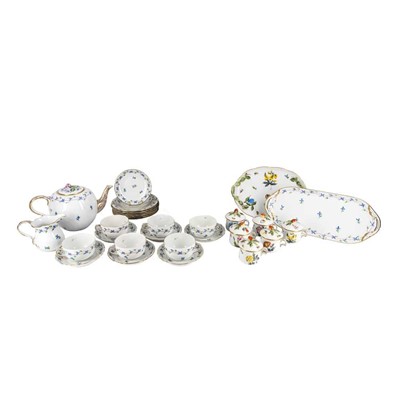 Lot 357 - Herend Porcelain, 'Blue Garland' part tea service