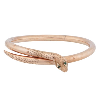 Lot 377 - An emerald snake bangle
