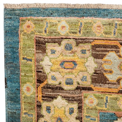 Lot 86 - An Arts & Crafts design carpet