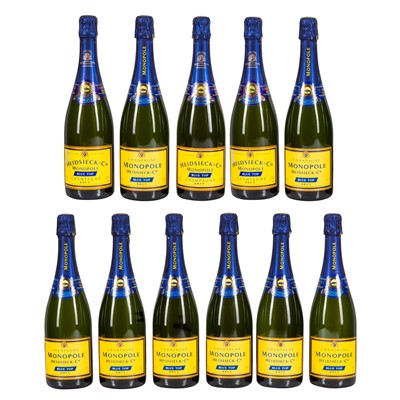 Lot 46 - Heidsieck Blue Top Brut NV - 11 bottles