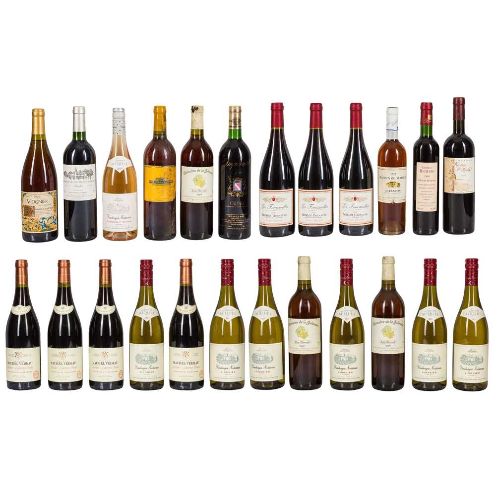 Lot 89 - A selection of French wines - 24 bottles