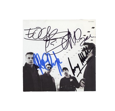 Lot 394 - U2