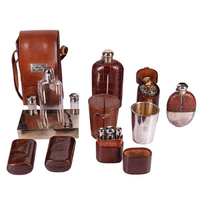 Lot 97 - A group of gentleman's items in leather cases
