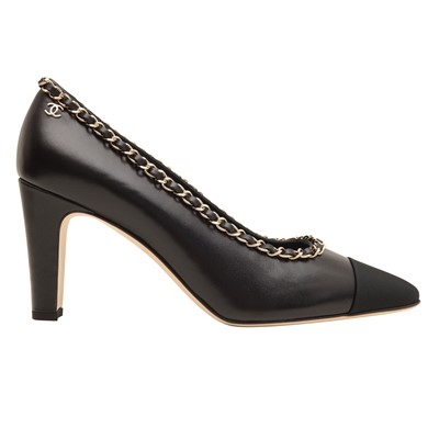 Lot 160 - Chanel Black Chain CC Pointed Heel Pump - Size 38.5