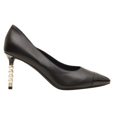 Lot 163 - Chanel Black CC Pearl Heel Pump - Size 38.5