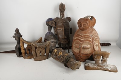 Lot 529 - A GROUP OF AFRICAN ARTEFACTS Including a Jekri...