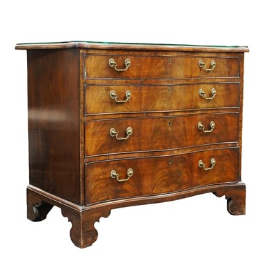 Lot 206 - George III serpentine mahogany chest of drawers