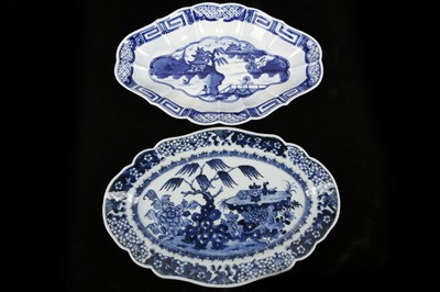 Lot 463 - A 18th century English, Caughley (1775-99),...