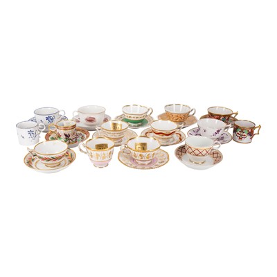 Lot 331 - A group of Worcester porcelain, twelve cups and saucers together with additional cups