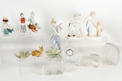 Lot 521 - Budapest Aquincum ceramic figures and other...
