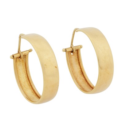 Lot 146 - A pair of hoop earrings