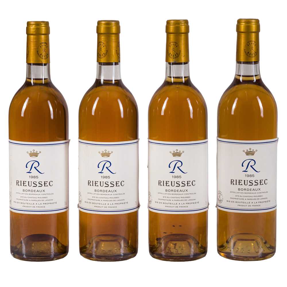 Lot 129 - Château Rieussec Bordeaux Blanc 1985 - 4