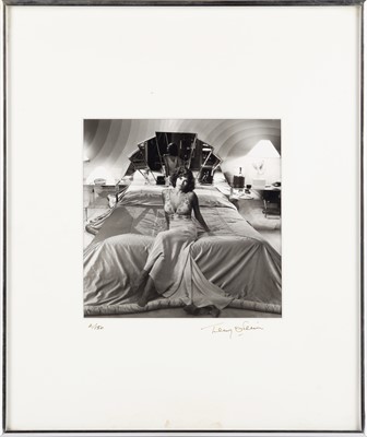 Lot 447 - Terry O'Neill (1938-2019)