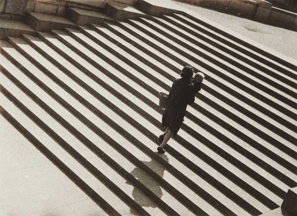 Lot 14 - Aleksander Rodchenko (1891-1956)