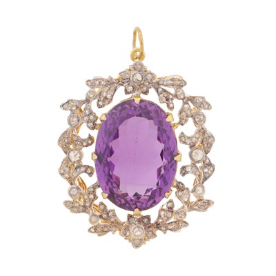 Lot 471 - An amethyst and diamond pendant