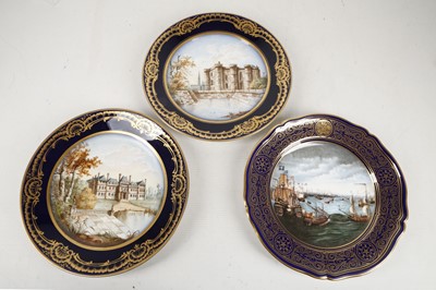 Lot 468 - A pair of Sevres style jewelled cabinet plates,...