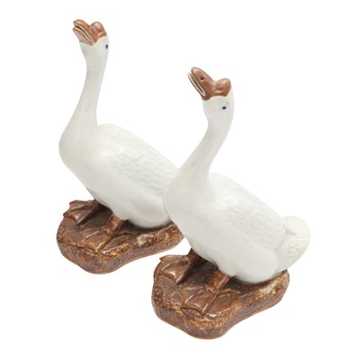 Lot 768 - A pair of Chinese white-glazed figures of geese, 19th/20th century