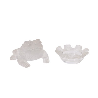 Lot 140 - A Lalique glass bullfrog, together with a Lalique ashtray