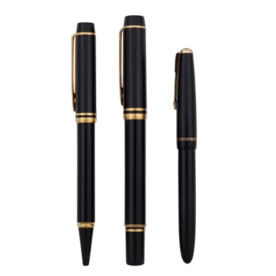 Lot 285 - A Waterman Ideal fountain pen & ballpoint pen