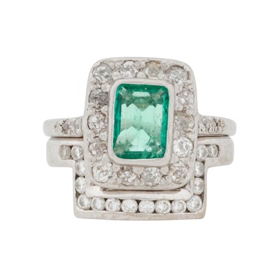 Lot 115 - An emerald and diamond bridal set