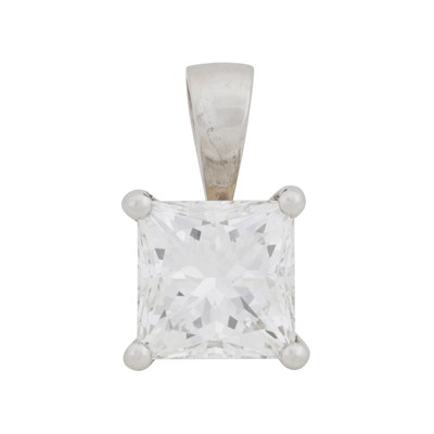 Lot 368 - A diamond pendant