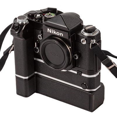 Lot 276 - Nikon