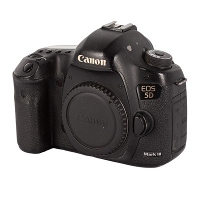 Lot 103 - Canon