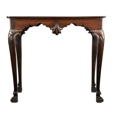 Lot 202 - An Anglo-Irish George II mahogany silver table