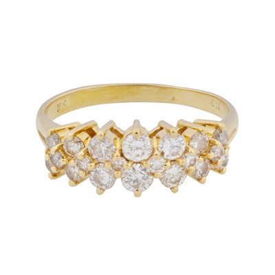 Lot 188 - A diamond set dress ring