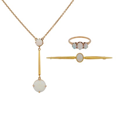 Lot 133 - An opal ring, brooch, and pendant necklace suite