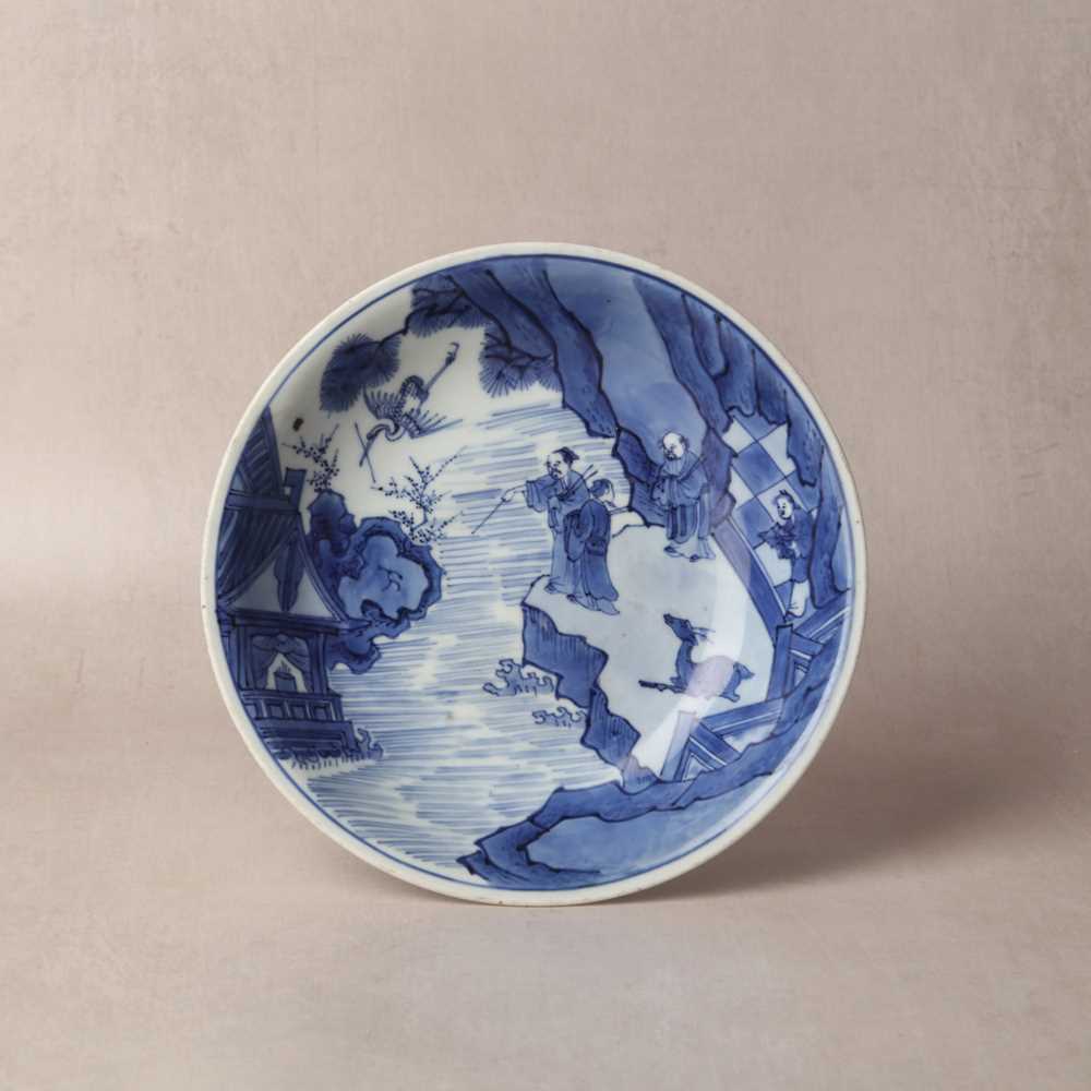 7 - A fine Chinese blue and white 'Sea house Addition' shallow bowl, Qing dynasty, Kangxi mark and of the period