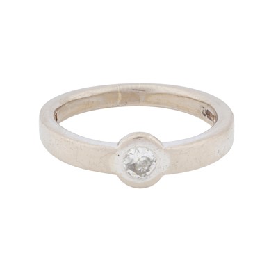Lot 358 - A diamond single stone ring, circa 1992
