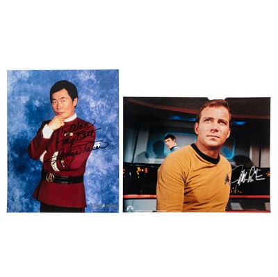 Lot 224 - Star Trek.- Shatner & Takei