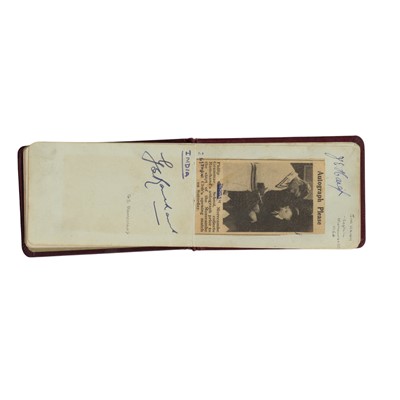 Lot 532 - Autograph Album.- Cricket Interest