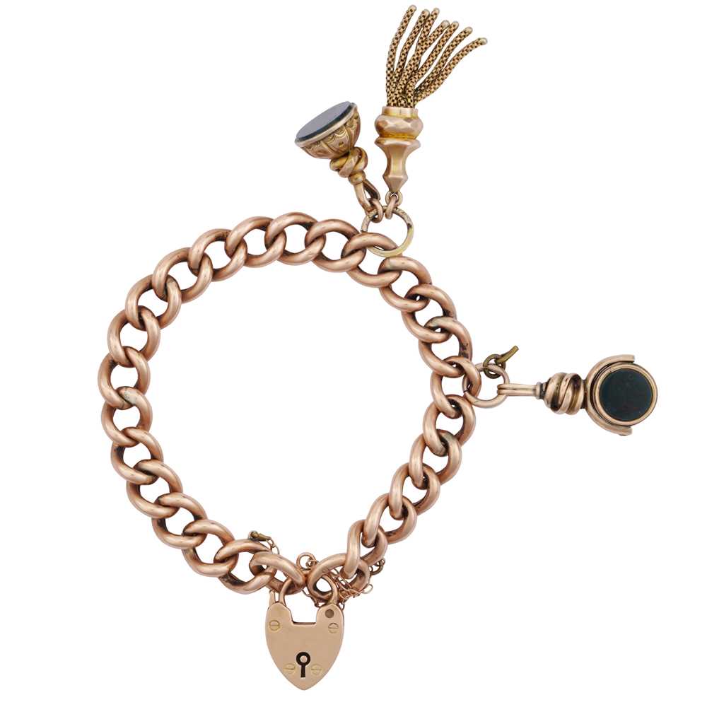 Lot 10 - A curb link heart lock bracelet