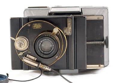 Lot 157 - A Large Bellieni Jumelle Simple Camera.