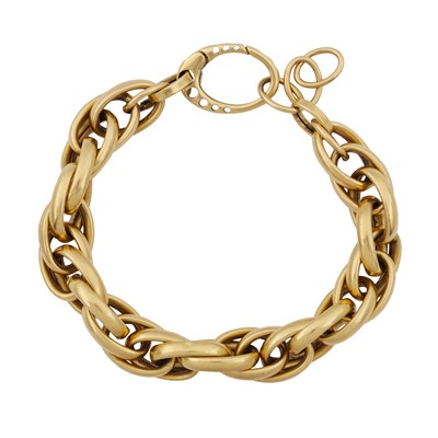 Lot 253 - A fancy cable link bracelet