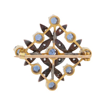 Lot 22 - A sapphire and seed pearl brooch
