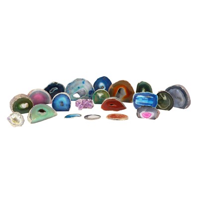Lot 431 - A large mixed group of assorted geodes and other geological mineral specimens