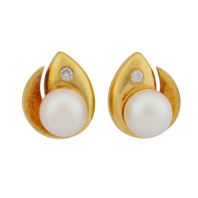 Lot 191 - Mappin & Webb | A pair of pearl and diamond stud earrings, circa 1993