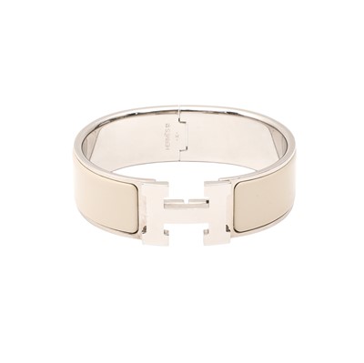Lot 230 - Hermès White Enamel Clic H Bracelet - Size PM