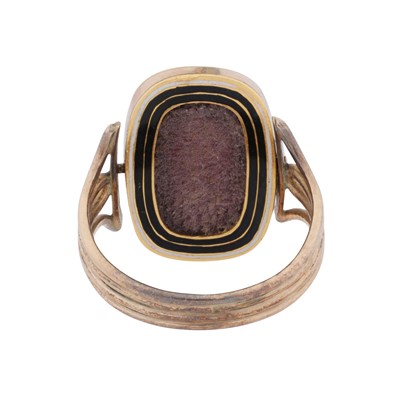 Lot 1 - A Georgian mourning ring, circa 1807