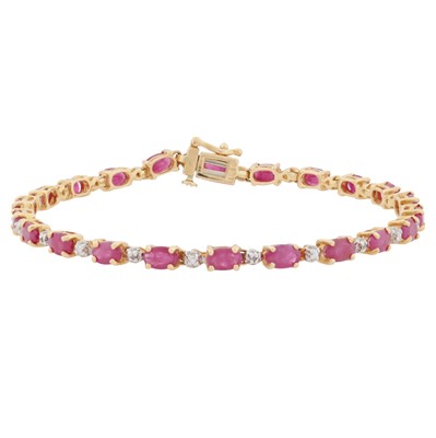 Lot 163 - A ruby and diamond bracelet