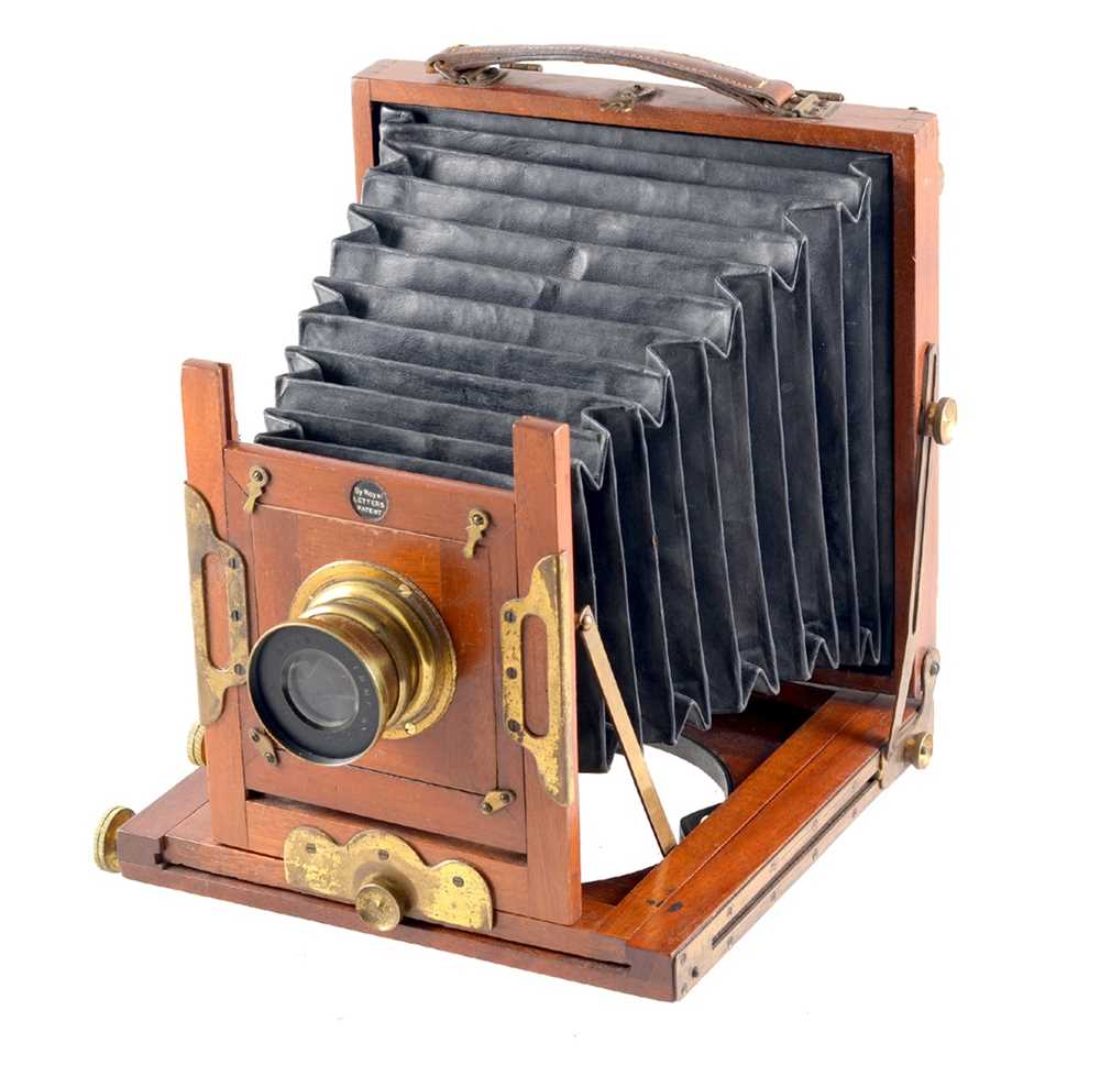 Lot 142 - Self-Erecting Half Plate Wood & Brass Field Camera