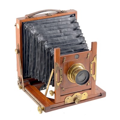Lot 142 - Self-Erecting Half Plate Wood & Brass Field Camera