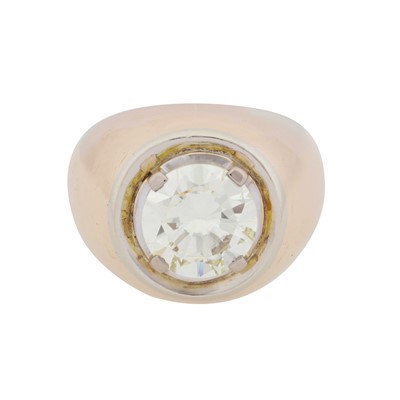 Lot 308 - A diamond single stone ring