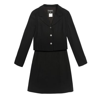 Lot 198 - Chanel Black Wool Crepe Skirt Suit - Size 38