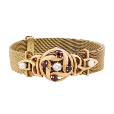 Lot 150 - A garnet, diamond and pearl bracelet