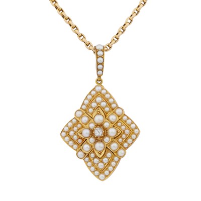 Lot 178 - A memorial pearl and diamond pendant necklace